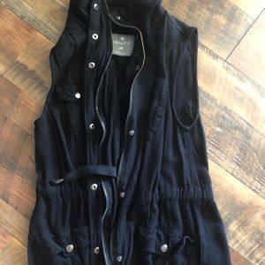Women’s black vest